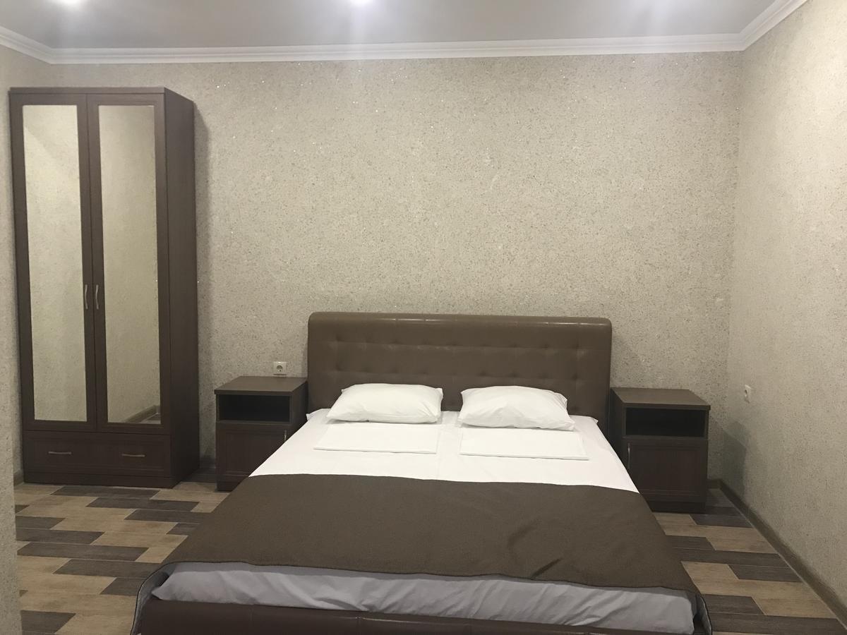 Apra Otel Lidzava Dış mekan fotoğraf